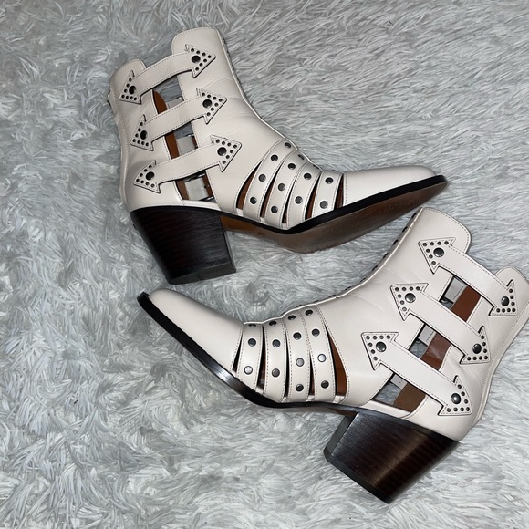 Coach Phoebe Studded Pointed-Toe Boots- Size 8.5 - Picture 5 of 10